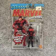 1994 Toy Biz Marvel Daredevil Action Figure w/ Exploding Grapple Hook NIP