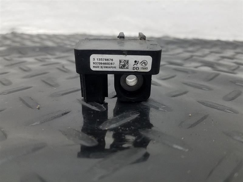 15-17 Chevrolet Tahoe Front Airbah Impact Crash Sensor OEM