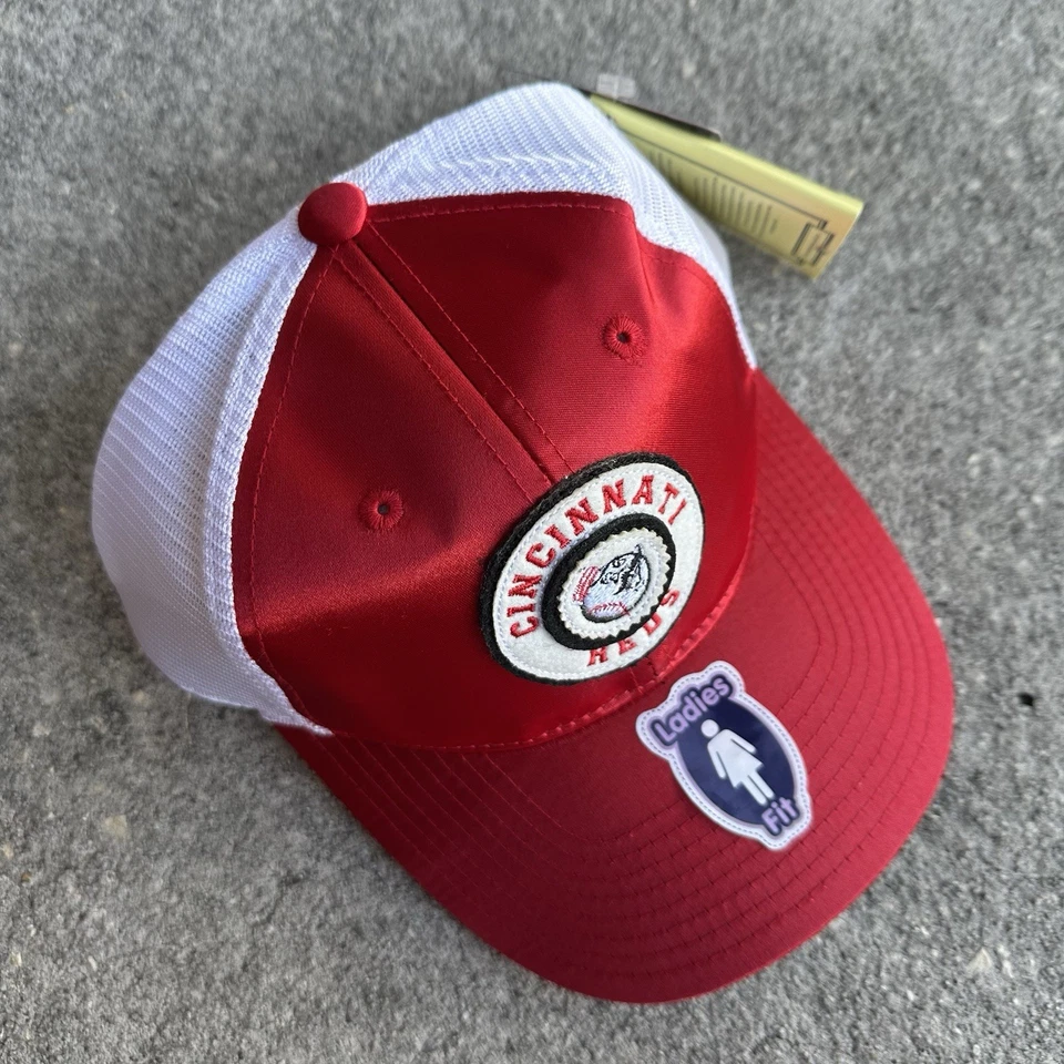 Gorra de colección Cincinnati Reds para mujer con tirantes nueva con etiquetas nueva década de 2000 Y2K retro Foto 2 de 4
