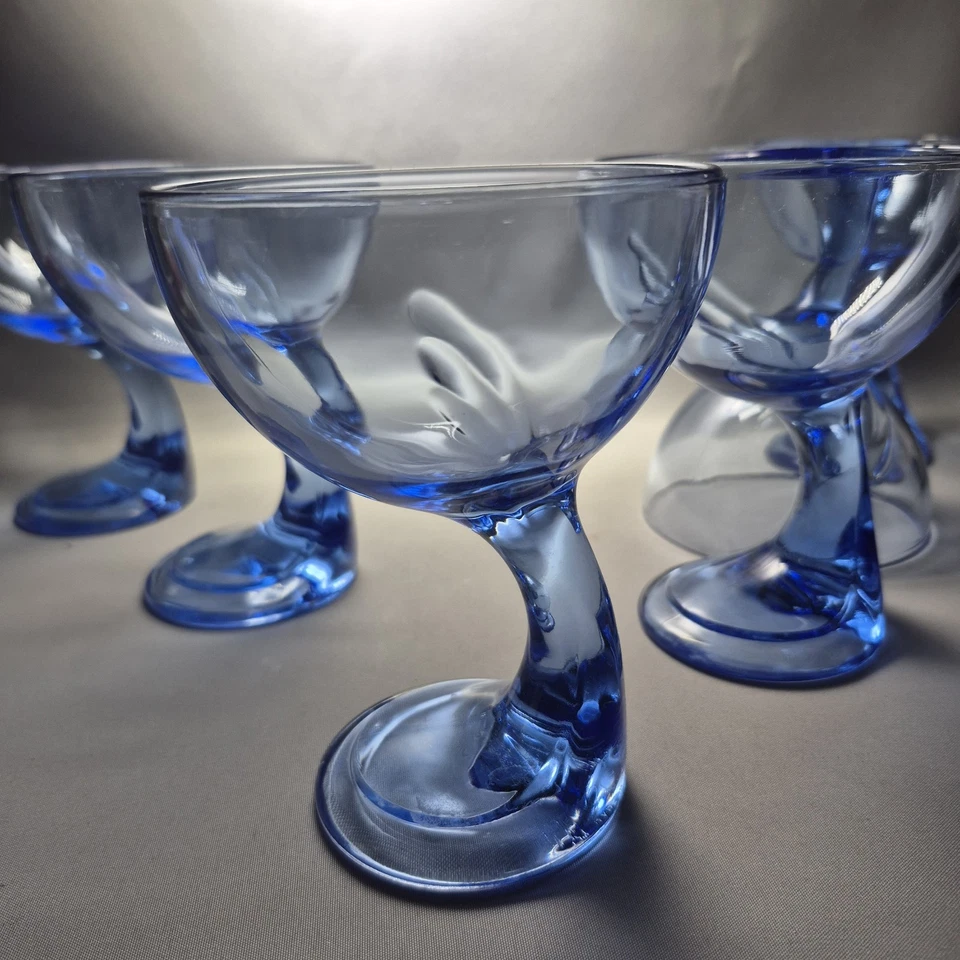 6x Bormioli Rocca Jerba Cobalt Blue Curved Stem Wine/Ice Cream/Dessert Glasses - Image 4 of 4