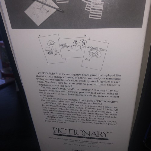 1985 Pictionary 1st Edition Charades Game Complete in Very Good Cond - Picture 5 of 6