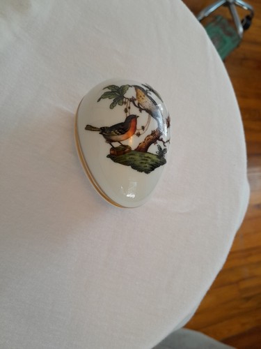 Pájaro Herend Rothschild pintado a mano en Hungría porcelana en forma de huevo Bon Box - Imagen 9 de 11