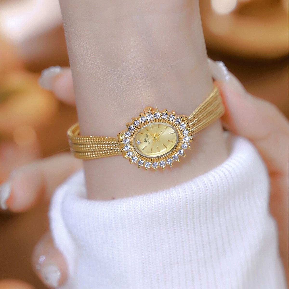 Women\'s Gold band /Gold dial Diamond Fashion Elegant Chronograph Wrist Watch Luxury Women Watch Diamond Bracelet Band Golden Tone Stylish  main image 2