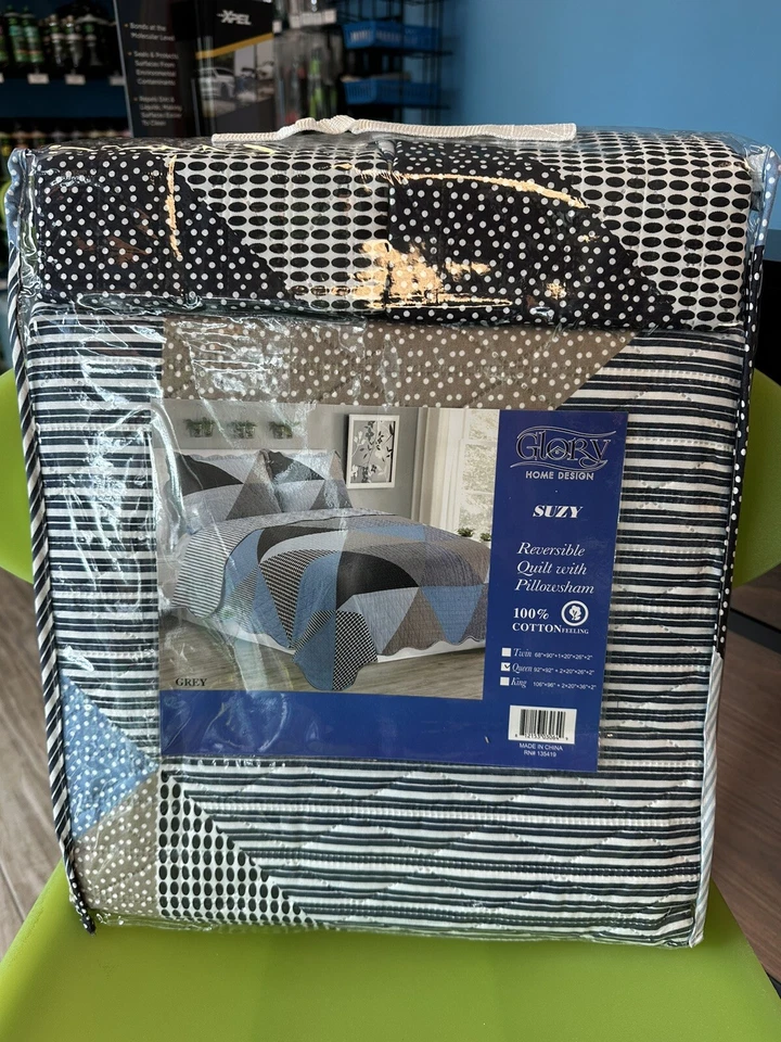 Suzy 3 Piece Quilt Set - Grey - Image 3 of 4