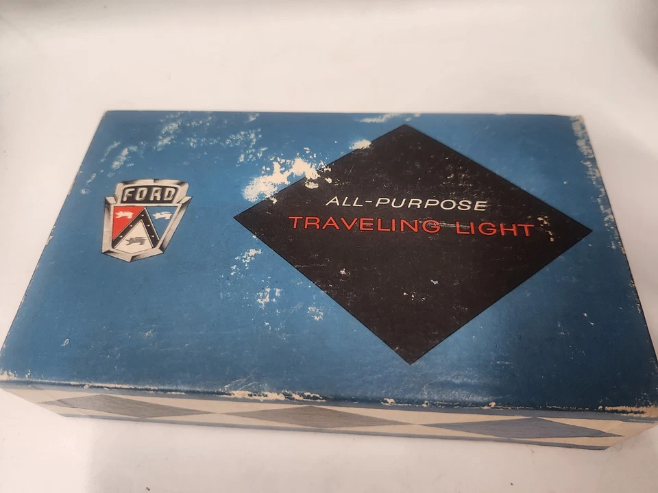 VINTAGE NOS FORD ACCESSORY 60s CIGARETTE LIGHTER DROP LIGHT - Image 2 of 4