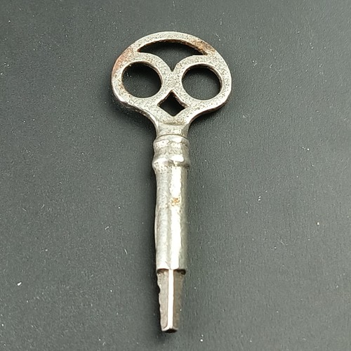 Vintage / Antiker SINGER NÄHMASCHINE SKELETT SCHLÜSSEL - hat 3 Seiten - 3-seitig