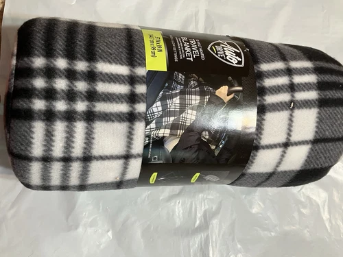 AUTO DRIVE 12-VOLT HEATED TRAVEL BLANKET, BLACK & WHITE 57" X 39"