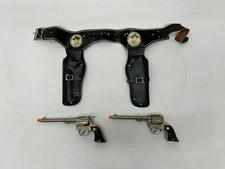 2 Vtg Hubley Marshall Wyatt Earp Steer Diecast Toy Pistol Guns & Holster Belt