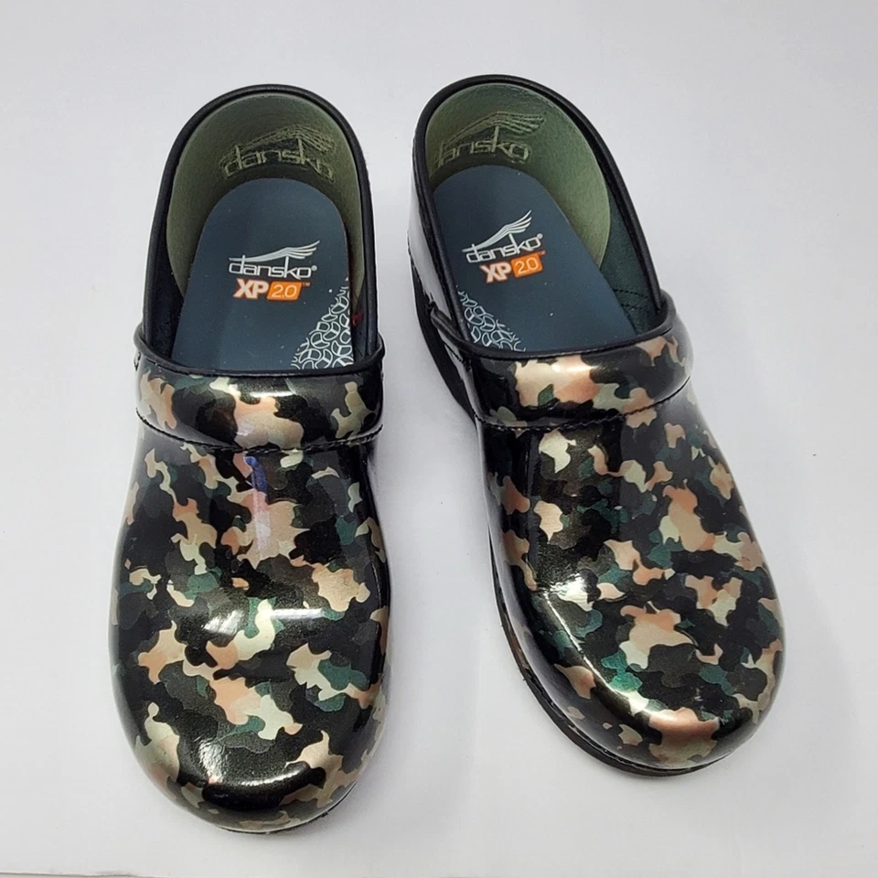 Zuecos de trabajo Dansko 2.0 charol camuflaje talla 38 excelente estado Foto 3 de 4