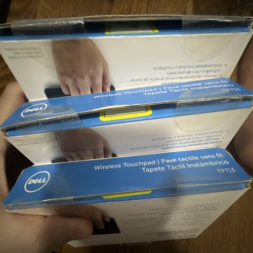 ULTRA RARE!! - BRAND NEW, SEALED - Dell Wireless Touchpad TP713 - Picture 3 of 7