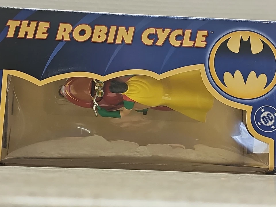 DC COMICS CORGI THE ROBIN CYCLE W/ROBIN 2005- 1:16 DIE CAST NIB - Image 4 of 4