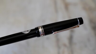 Stylo Plume Pilot Justus 95 Résine Noire Guillochée - Plume Or 14K Fine - Occasion