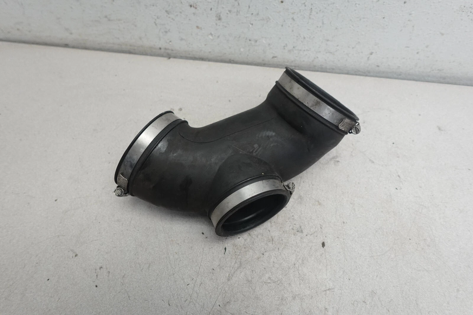 2000-2002 Yamaha OEM Air Intake Pipe Inlet Hose Tube Freshwater WaveRunner GP