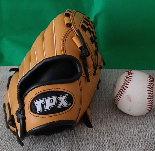 Louisville Slugger Baseball Softball Glove 10.5 tpx131k Left Hand + softball vgc - Picture 8 of 8