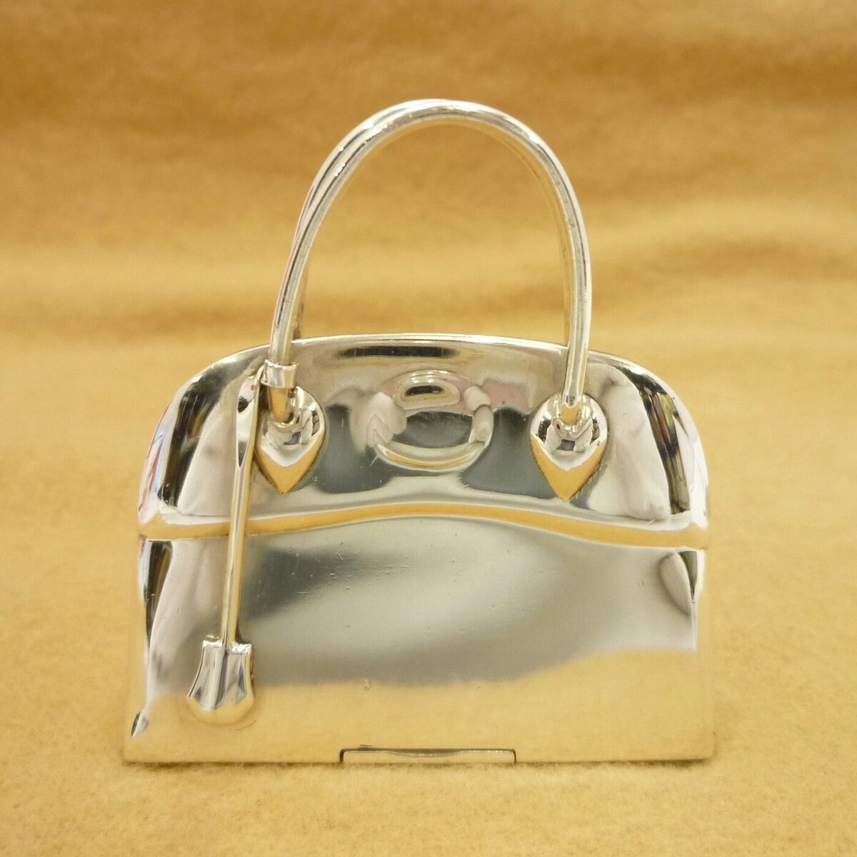 Auth HERMES Boride Motif Pendant Head Pill Case 925 Sterling Auth HERMES Boride Motif Pendant Head Pill Case 925 Sterling