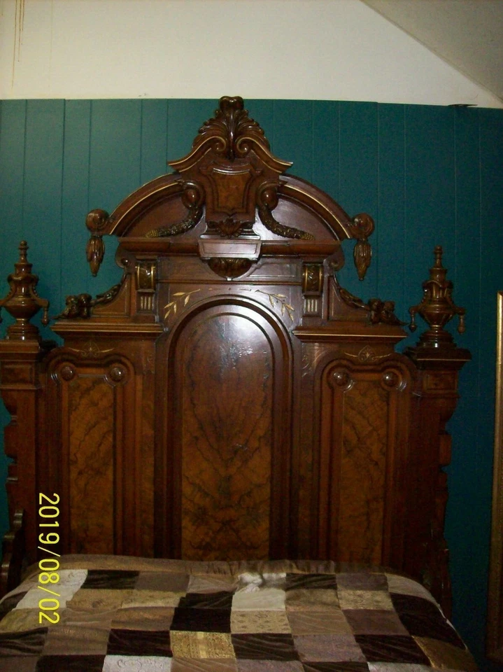 Antique American Renaissance Revival 3 Pc Bedroon Set Impressive Walnut - Image 4 of 4