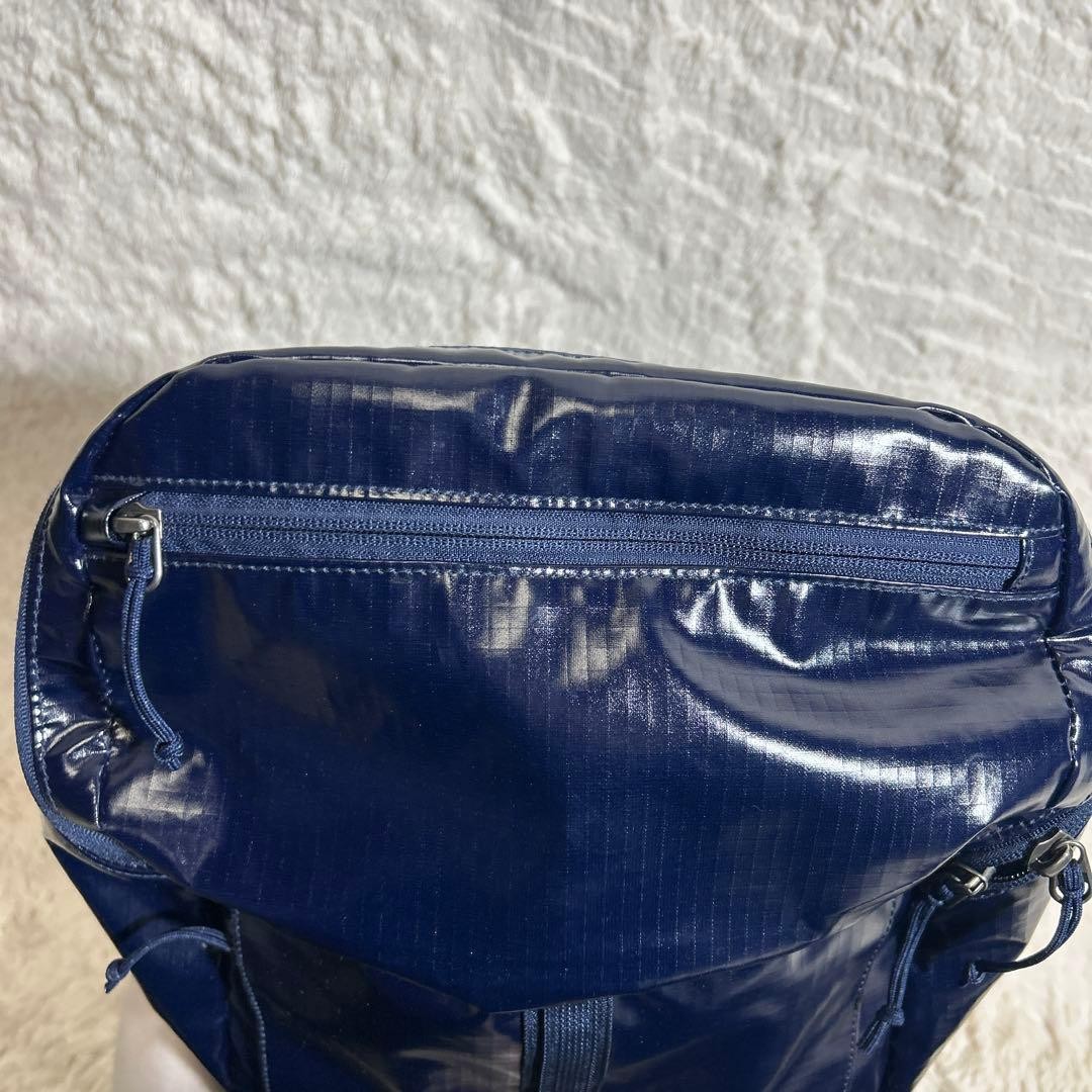 Patagonia Black Hole Backpack Navy Red Recycled Polyester Waterproof Large thumbnail 6