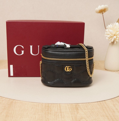 GUCCI GG Supreme Matelasse Vanity TopHandle Chain Shoulder Bag