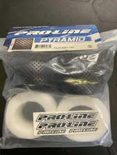Pro-Line Rear Buggy 2.2" Z3 Pyramid Tires PRO8267103