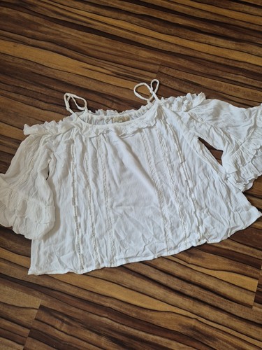 Super Süßes Shirt/Bluse Gr.44 C&A echter Hingucker/Schulter frei/Träger