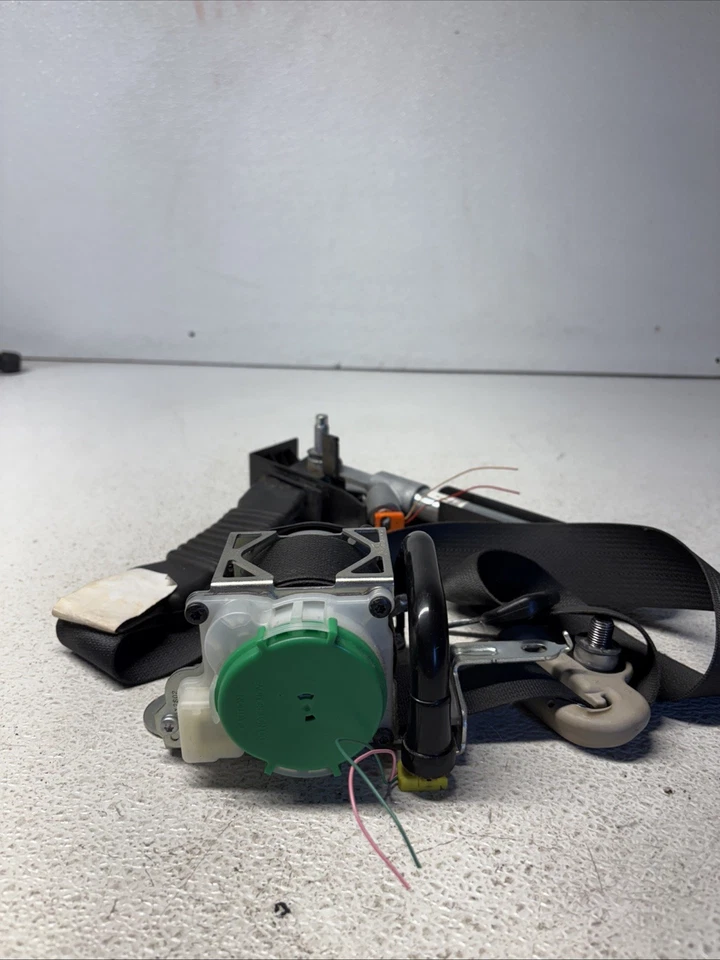 ✅ Cinturones de seguridad delanteros laterales izquierdo Nissan Altima 2013-2018 color negro Foto 3 de 4