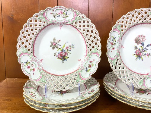 Set of 12 Antique Meissen Reticulated Plates, pink Floral, Openwork Board, 1815. - Picture 3 of 10