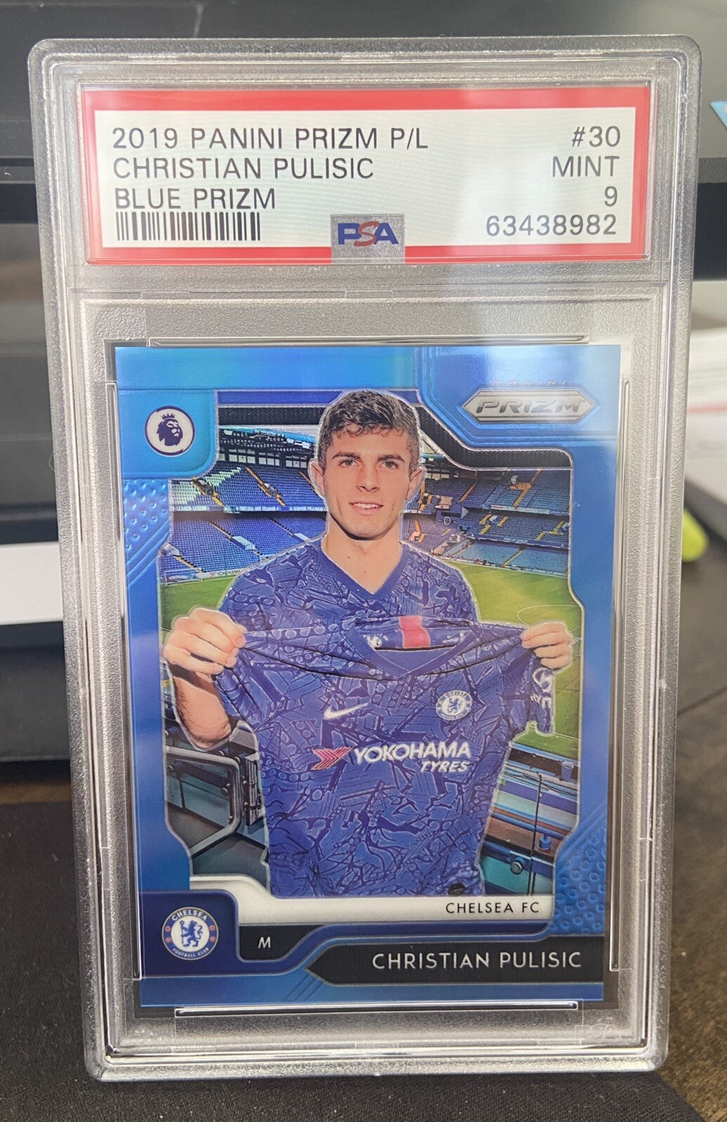Christian Pulisic 2019-20 Panini Prizm EPL #30Â Blue #/199 PSA 9 Rookie RC