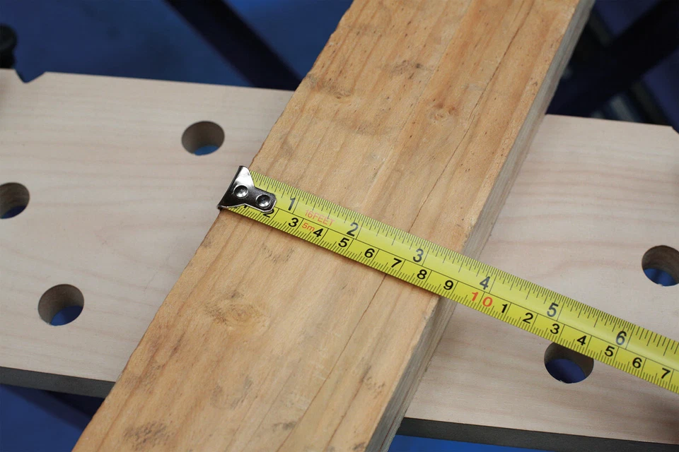 Kamasa 56129 Tape Measure 5m/16ft x 19mm Metric & Imperial Scale Self Lock - Image 2 of 4