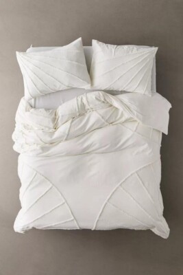 White color Tufted Handmade, 100% pure cotton Luxury Bohemian style Duvet cover