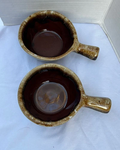 2 Vtg USA Brown Drip Handled Soup Bowls Maple Leaf Monmouth Western Stoneware