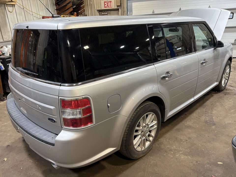 Medidor de velocímetro usado se adapta a: Ford Flex Cluster 2019 dos pantallas LCD de 4,2 en cl Foto 2 de 4