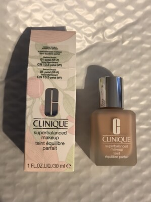 Clinique Superbalanced MakeUp - No. 01 / CN 13.5 Petal 30ml/1oz Foundation READ