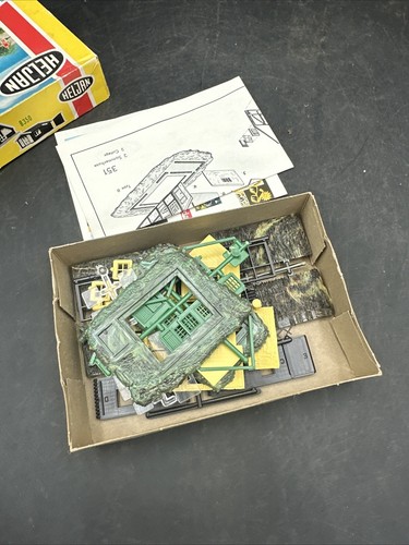 Heljan HO Scale 2 Summer Cottages B 351 Open Box - Picture 5 of 8