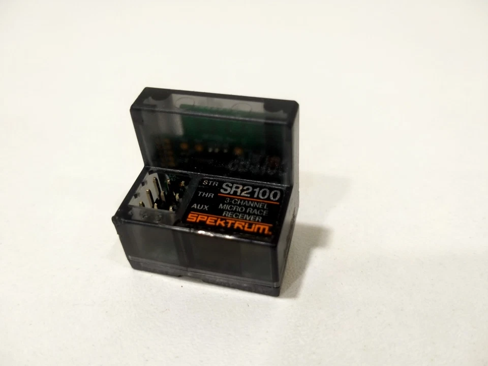 Spektrum RC SR2100 Micro 3-Channel DSMR Race Surface Receiver w/Internal Antenna - Image 2 of 4