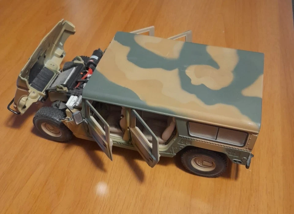 Maisto Hummer H1 1:18 Modellino Auto - Militare - Immagine 2 di 4