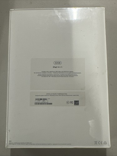 Apple iPad (5th Generation) A1822 32 GB, Wi-Fi, 9.7 in - Space Gray - Picture 2 of 4