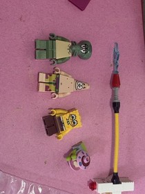 LEGO SpongeBob SquarePants: Good Neighbors at Bikini Bottom (3834) Super Rare