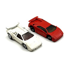 Vintage Lot of 2 Hot Wheels Lamborghini Countach LP400S White Diablo Red 1:64