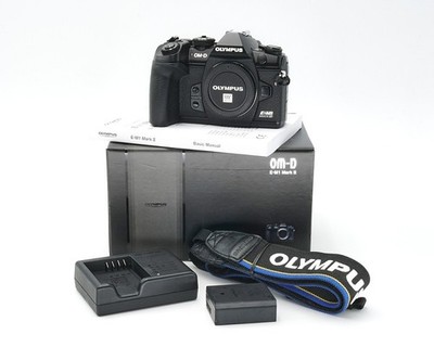 Olympus OM-D E-M1 Mark III Gehäuse wie neu, nur 3240 Auslösungen #47397**