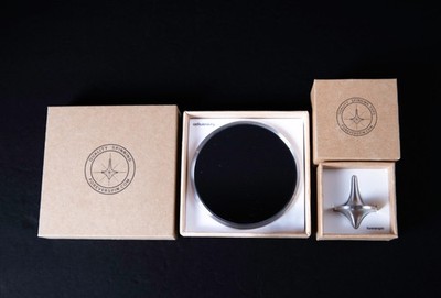ForeverSpin Humanium Spinning Top and Silica Base   For Spinning Tops With Box