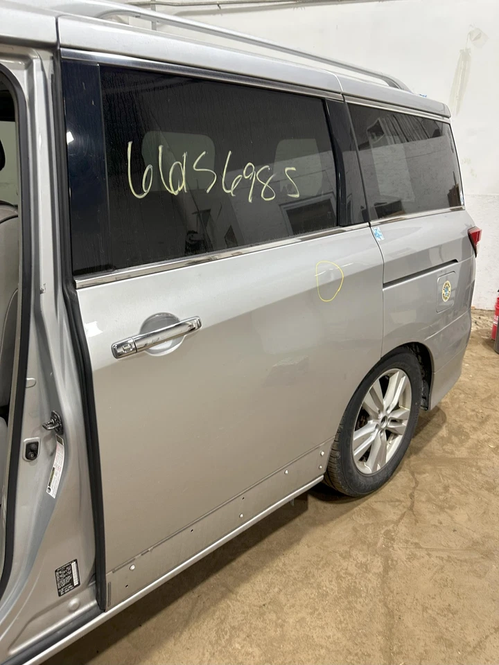 Used Rear Left Door Assembly Rear Side fits: 2011 Nissan Quest w/side sill spoil Foto 3 de 4