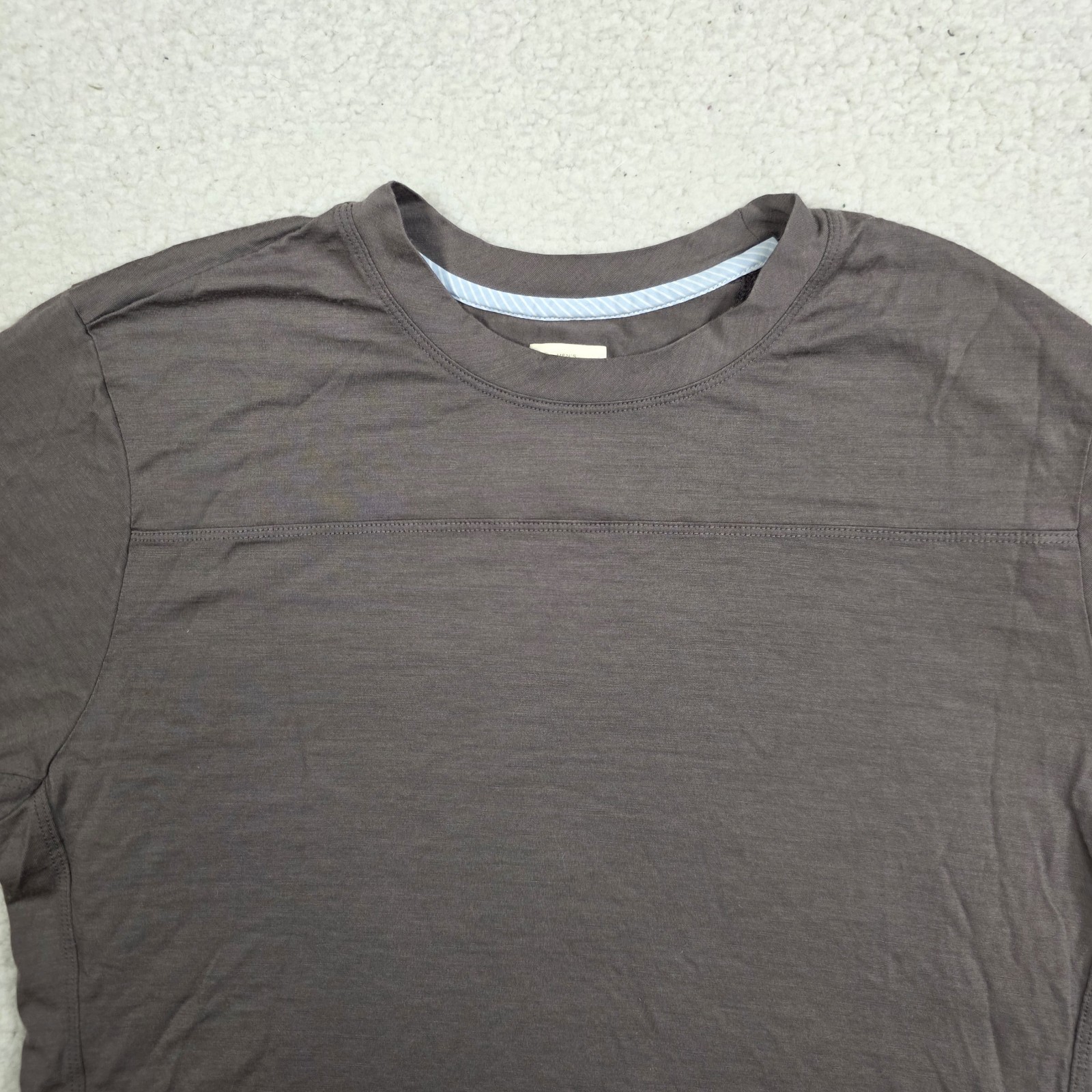 Tracksmith Session Performance Running Shirt Mens… - image 2