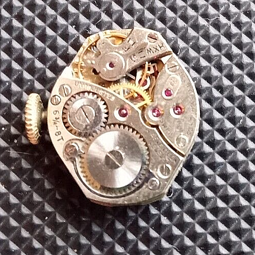 Helbros 8T Riviera "Working" watch movement 17 Jewels #60 6 3/4 - Picture 2 of 2