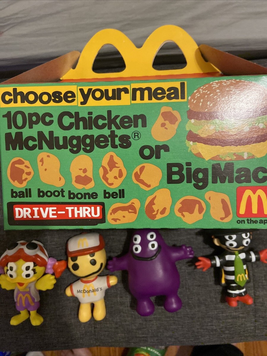 マクドナルド Mcdonald&#39;s 2022 Cactus ミールトイ 4セット NEW 2022 McDonald's Cactus Plant Flea Market CPFM Toy Set of