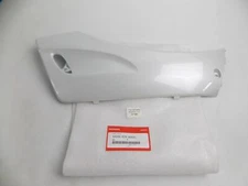OEM HONDA 2010 SH300 WHITE COVER RIGHT LOWER FAIRING PANEL 64325-KTW-900ZL