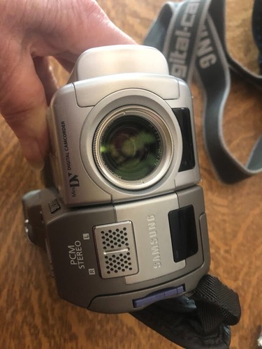 SAMSUNG DIGITAL CAMCORDER MODEL SCD 5000 - Picture 22 of 23