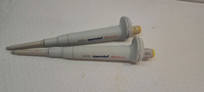 lot of 2  Eppendorf Reference 200 ul Pipette