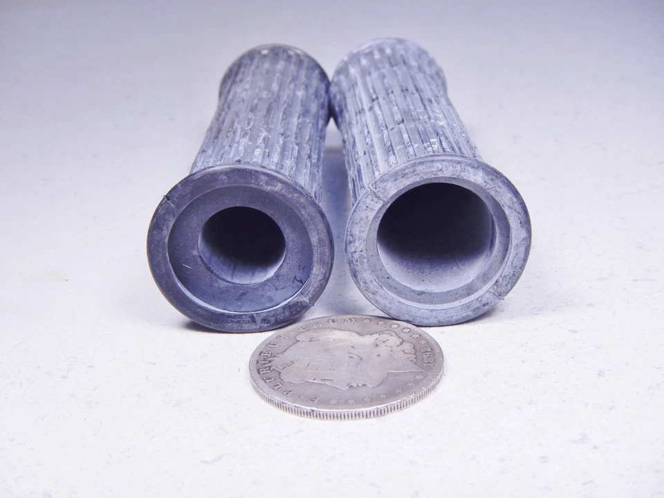 Пара резиновых ручек 64-68 CT200 CT90 TRACK 90 CT 200 NOS для левой и правой руки - Изображение 4 из 4