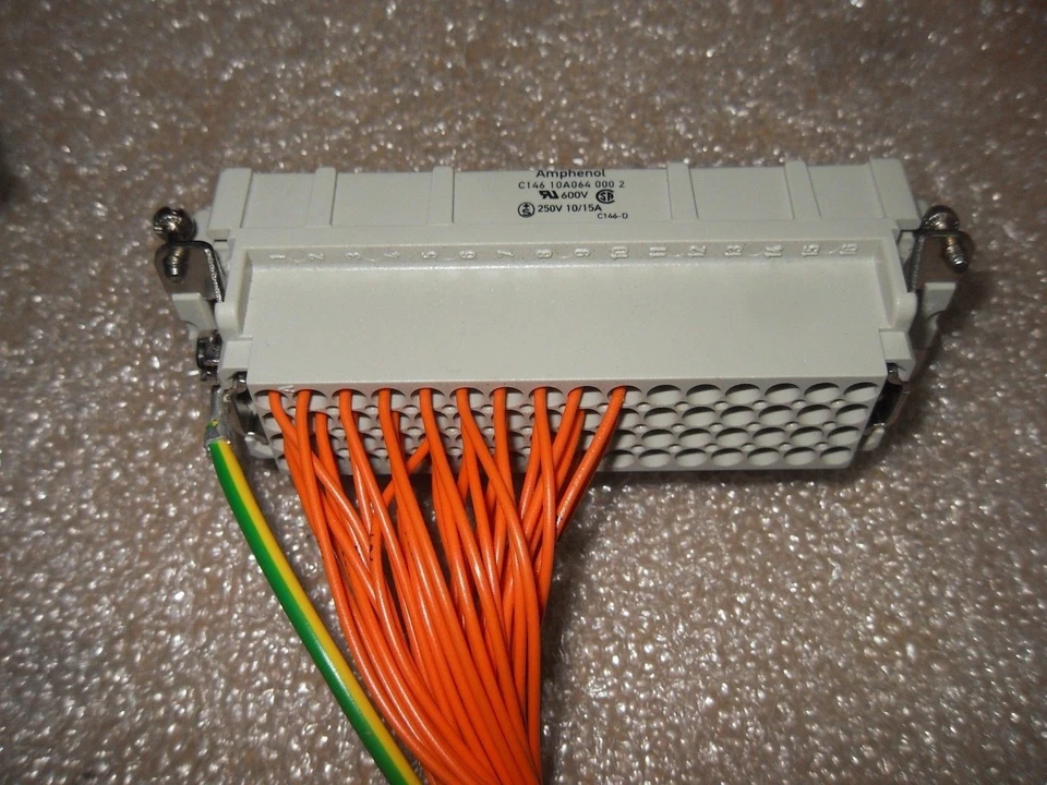 Amphenol C146 10A064 000 2 Enchufe de inserción rectangular / Cable Flexpendientes Foto 2 de 4