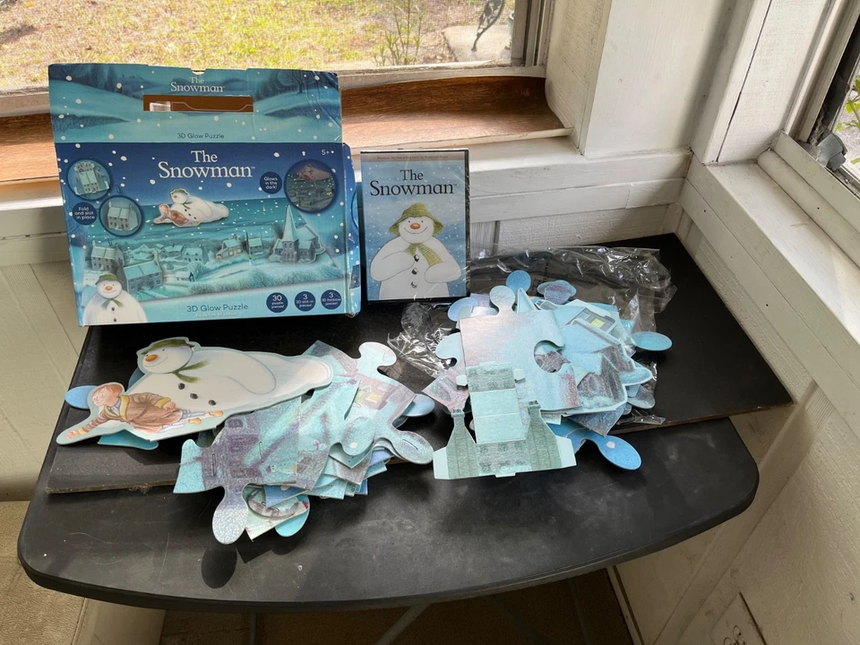 Children's 3D Glow In Dark The Snowman Construction Puzzle Jigsaw and dvd movie - Image 2 of 4